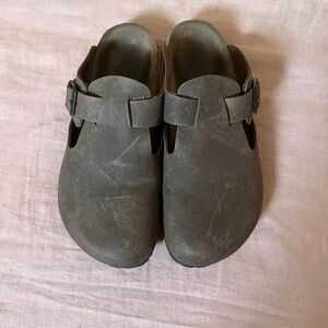 Betula by Birkenstock Boston clogs shoes women's size 6 cork footbed slip on
